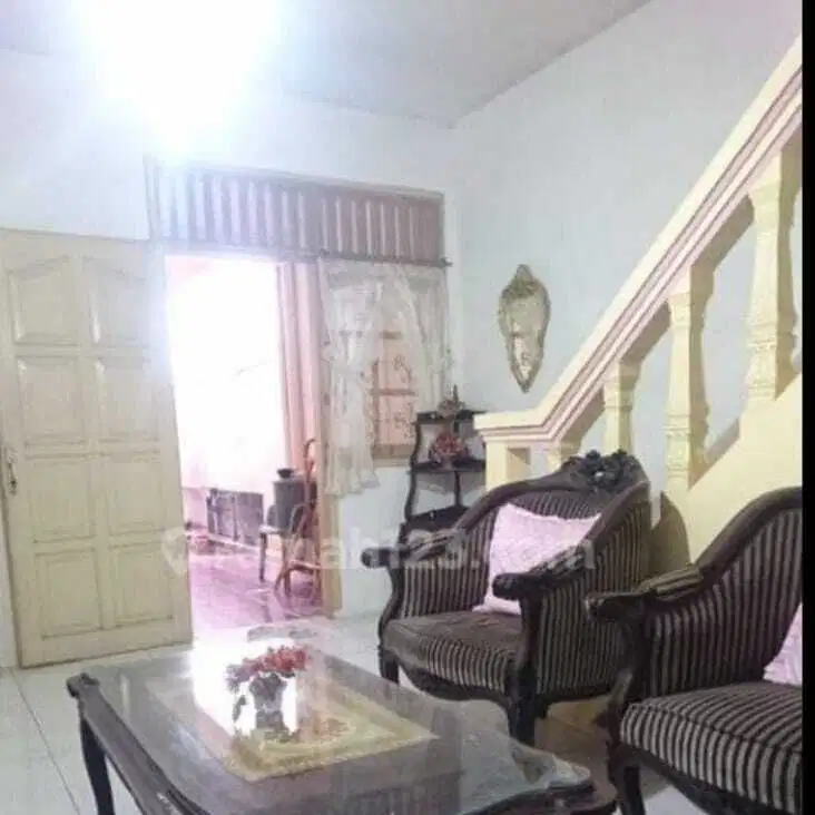 Rumah di Komplek Pertambangan Kebon Jeruk Siap Huni Luas 183m