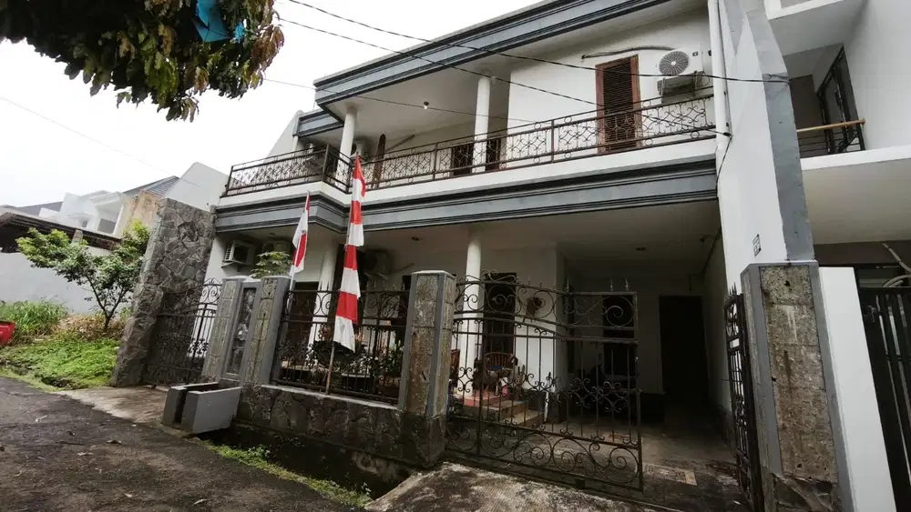 Rumah 2 Lantai di Jl Poncol Duren Sawit Dekat toll Becakayu