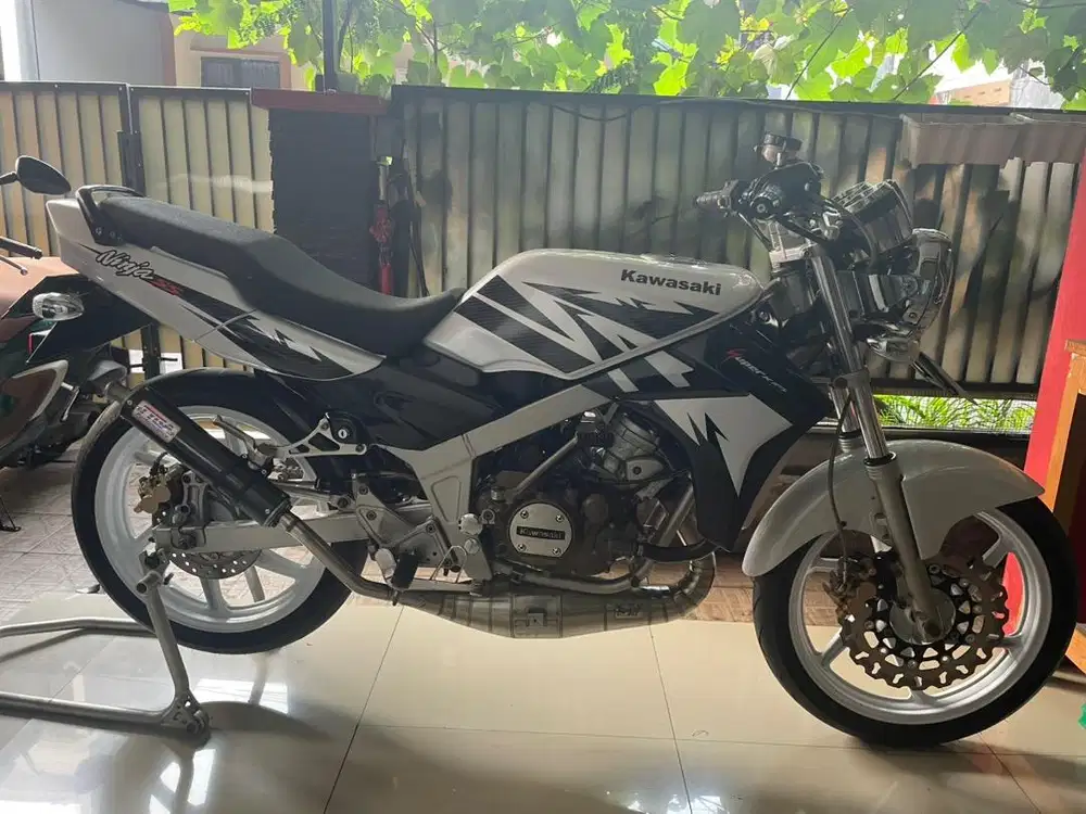 Ninja R 2013 putih convert Ninja SS
