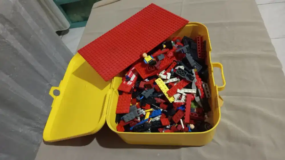 Mainan anak rakitan warna warni