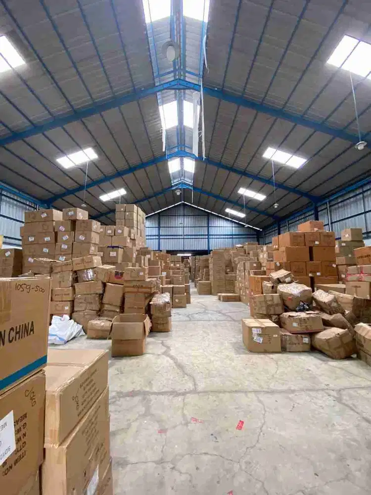 DISEWAKAN GUDANG kapuk