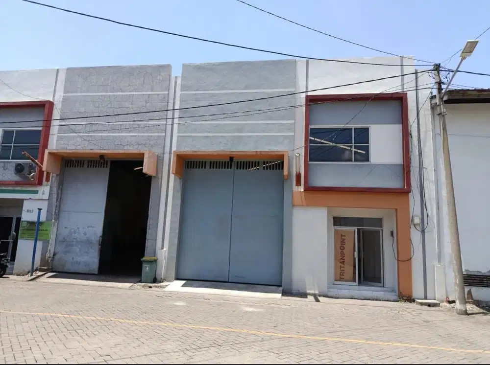 Gudang Tritan Point Surabaya Siap Pakai Dekat Tol Banyuurip