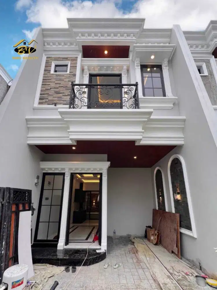 DIJUAL RUMAH AMERICAN MODERN JAGAKARSA-RAGUNAN JAKARTA SELATAN