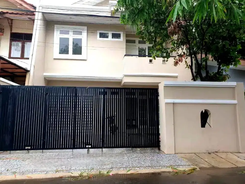 VR07 Rumah Bagus Murah Jual BU 190 m2 Duren Sawit Jakarta Timur