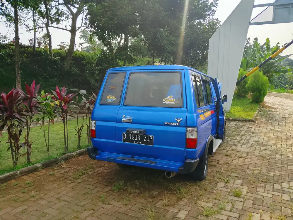 Toyota Kijang 1989 Bensin