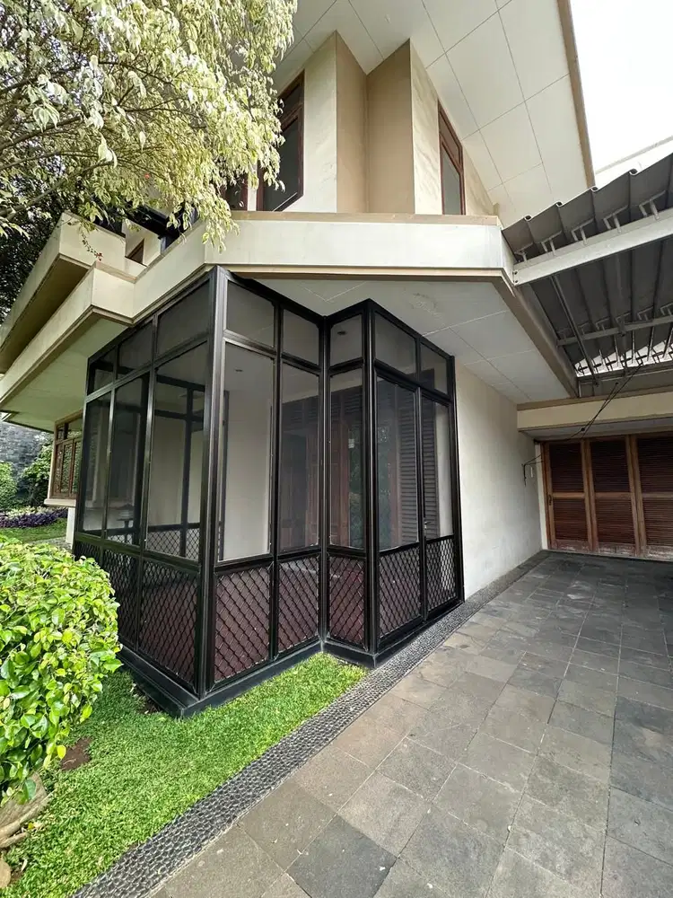 Rumah Mewah Asri furnish di kawasan Bukit Gading Villa Kelapa gading Jakarta utara