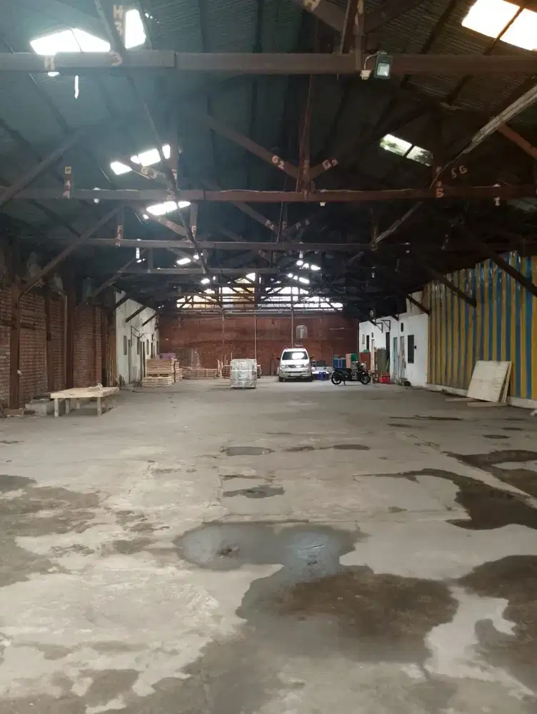 Dijual gudang di Jatinegara kaum pulogadung Jakarta timur