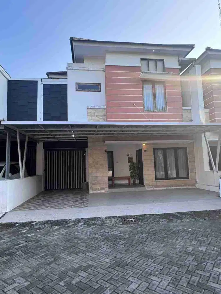 Rumah dlm perum elit Royal Maguwo Sleman