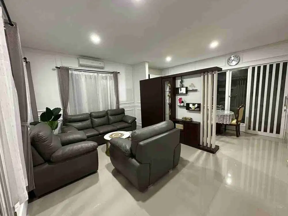 villa 2 lt ada kolam di begawan villas dau perbatasan malang dan batu dekat sengkaling dan kampus UNMUH