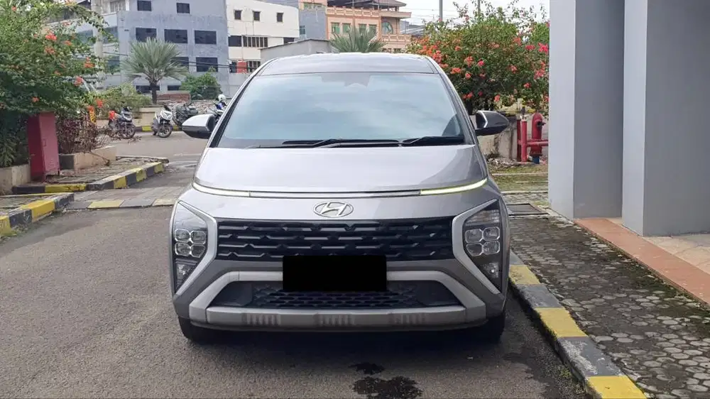 Hyundai Stargazer Prime 1.5 4x2 AT Abu 2023 Like New Condition Record