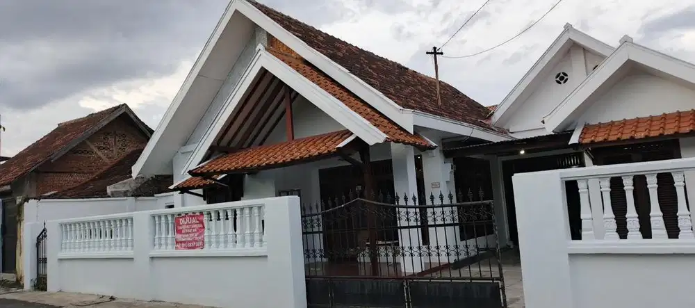 Dijual Tanah Beserta Bagunan Rumah