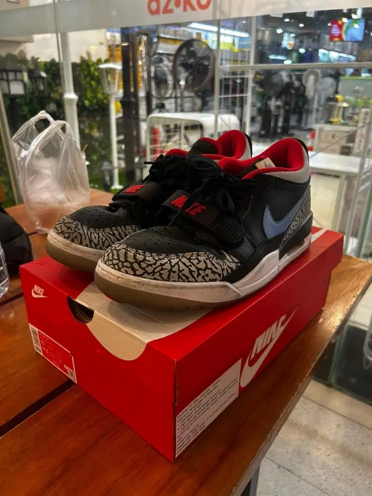 NIKE AIR JORDAN LEGACY 312 LOW