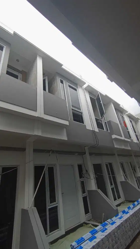 Rumah Murah 2 lantai Cantik Moderen di Utan kayu Jakarta Timur