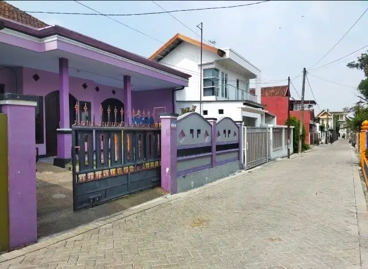Dijual murah rumah di pusat kota Singosari Malang