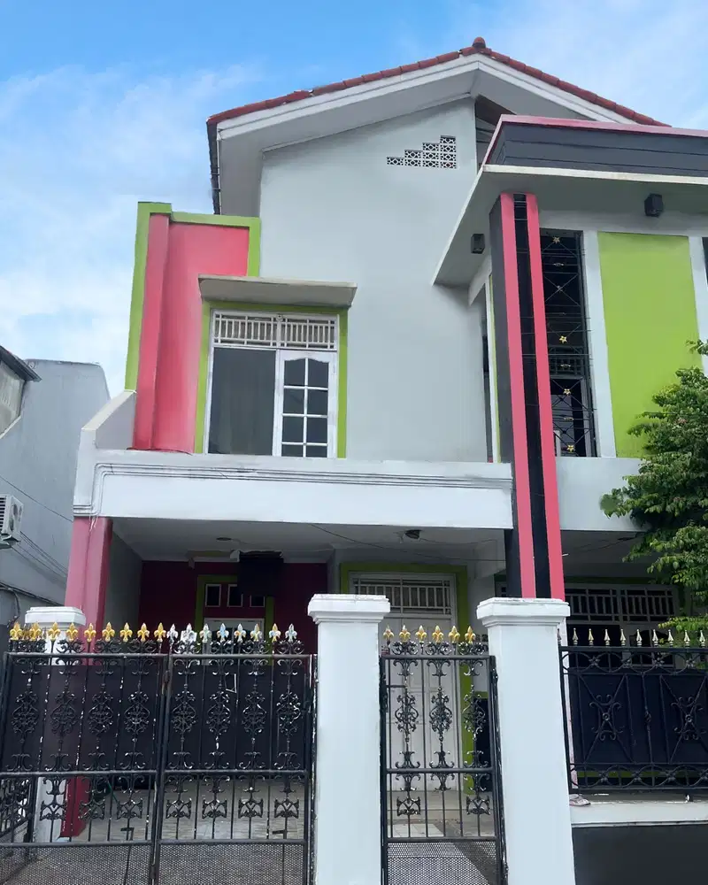 Dijual Rumah 2 Lantai, 6 KT di Wisma Asri  Bekasi