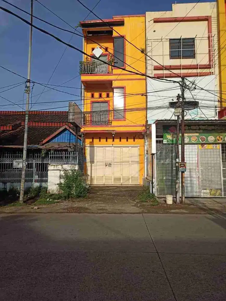 RUKO 3 LANTAI DI PELITA RAYA