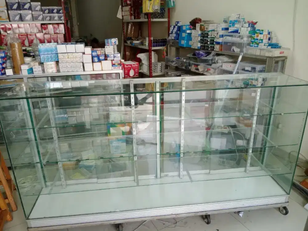 Dijual Etalase 2 Meter