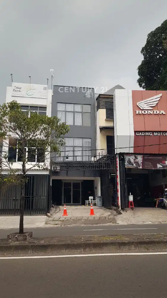 Ruko Di Jalan Meruya Raya, Kembangan, Pinggir Jalan Utama!