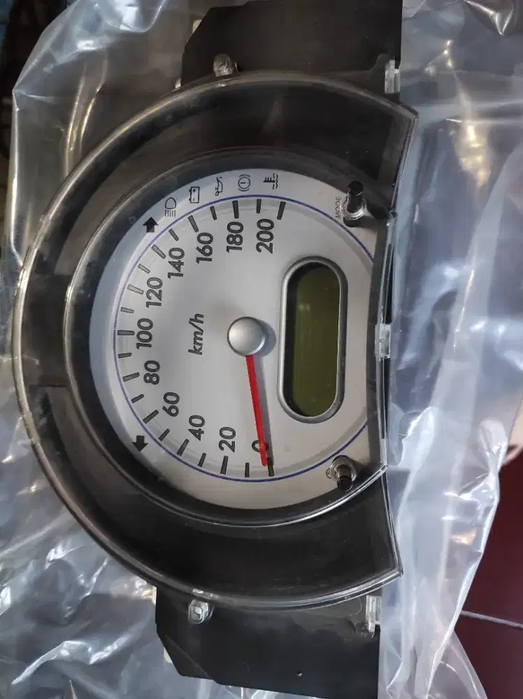 Speedometer mobil Suzuki Splash minus