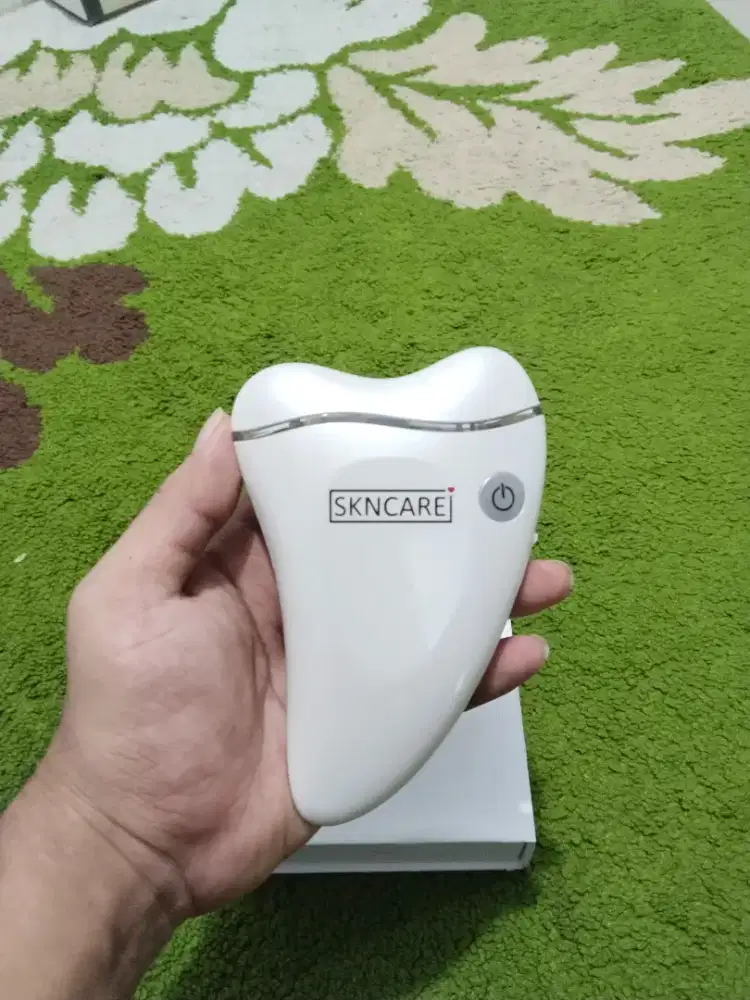 SKNCARE guasha rejuvenation device original