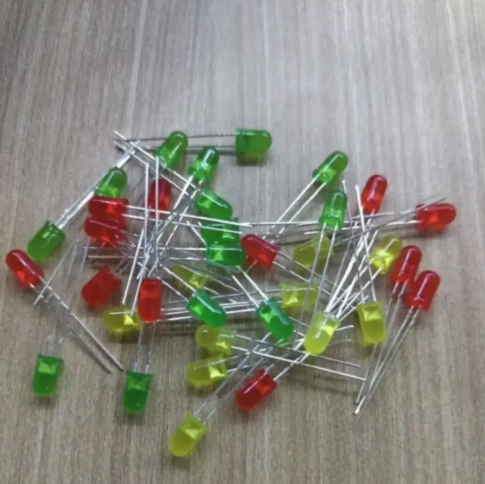 Lampu LED 5mm DC 3 - 3,5V