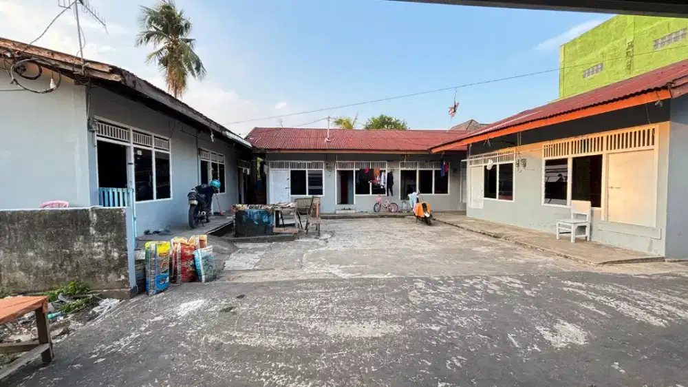 Dijual Bedeng 10 Pintu