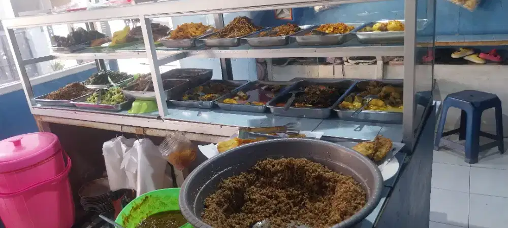 Cari karyawti cewek buat di warteg/warung nasi