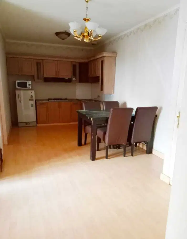 Apartemen Dijual di Puri Garden Kembangan 3BR Semi Furnished