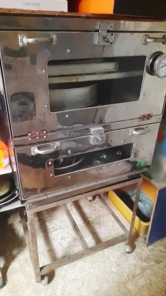 Oven gas besar 2 tingkat