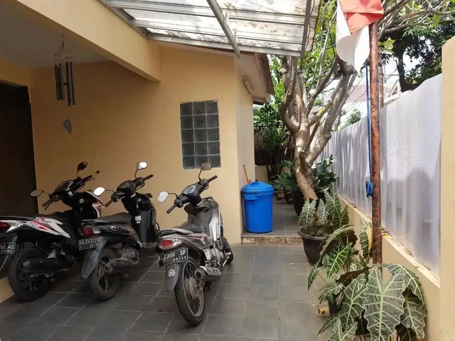 Kost di Kebayoran Baru Petogogan Full Terisi