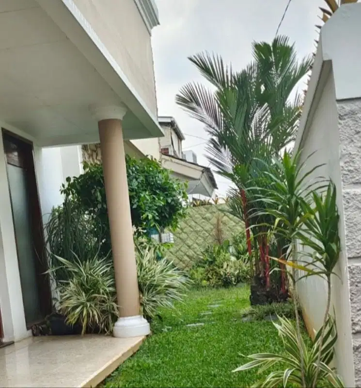 Rumah di Bangka Kemang Luas 216m