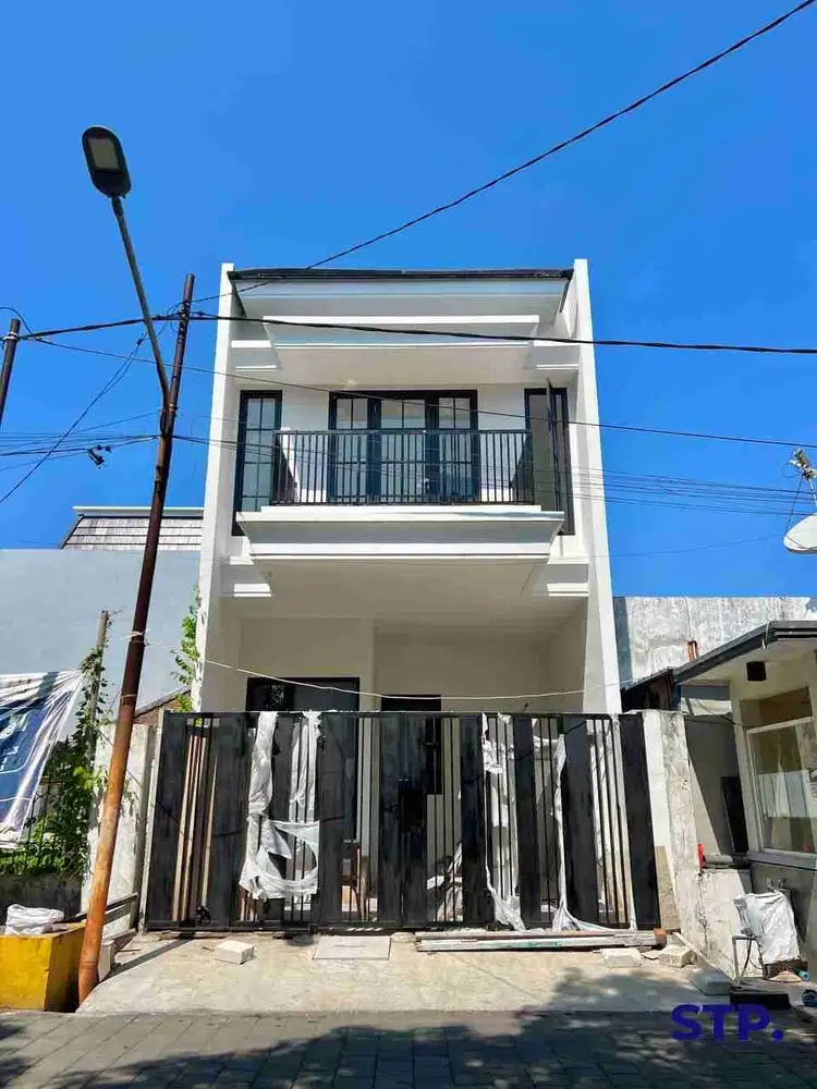 Dijual Rumah di Rungkut Asri Surabaya dekat Ubaya UPN MERR