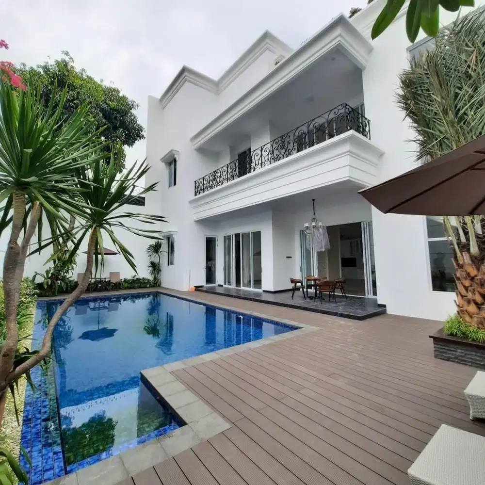 Rumah di Pondok Indah Luas 627m Ada Swimming Pool