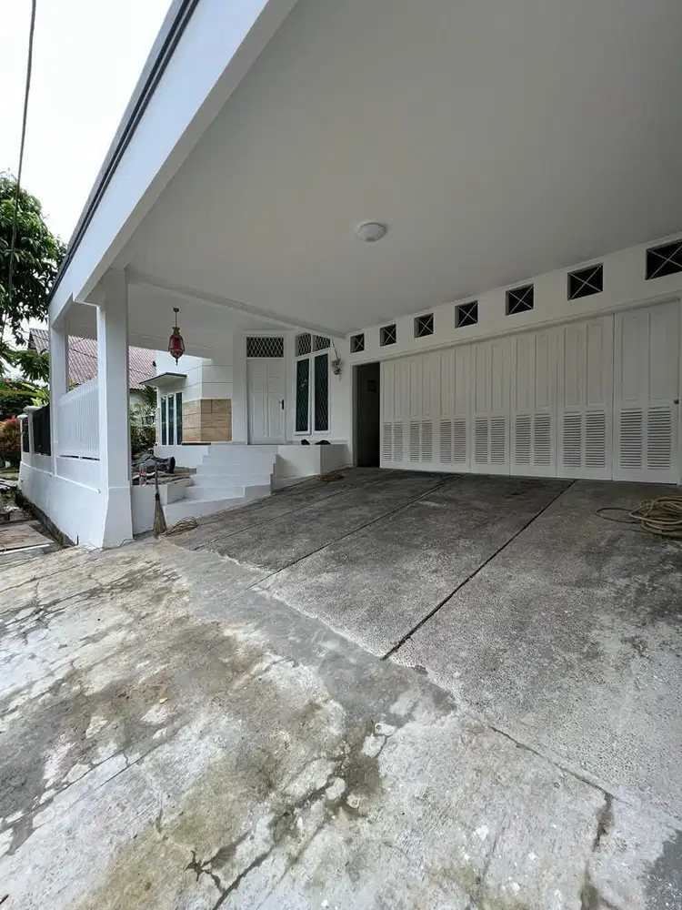 Rumah Cantik 2 Lantai di Cinere Siap Huni