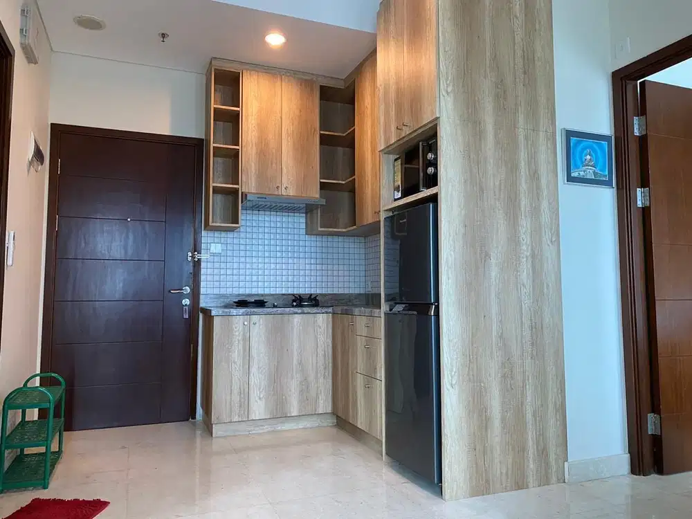 Apartemen Full Furnished 3BR di Capitol Apartemen Salemba