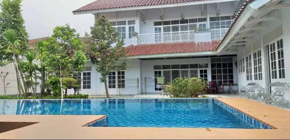 Rumah Mewah di Margasatwa Raya Luas Ada Swimming Pool