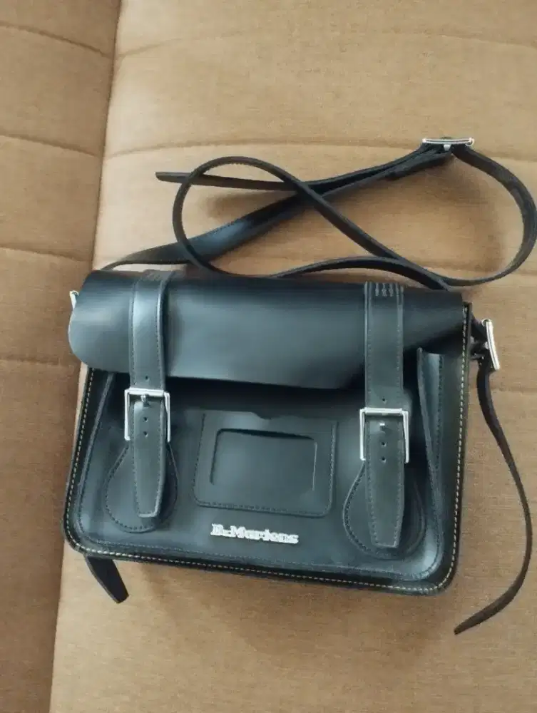 Tas Satchel pria 11 inch, Doctor Marten