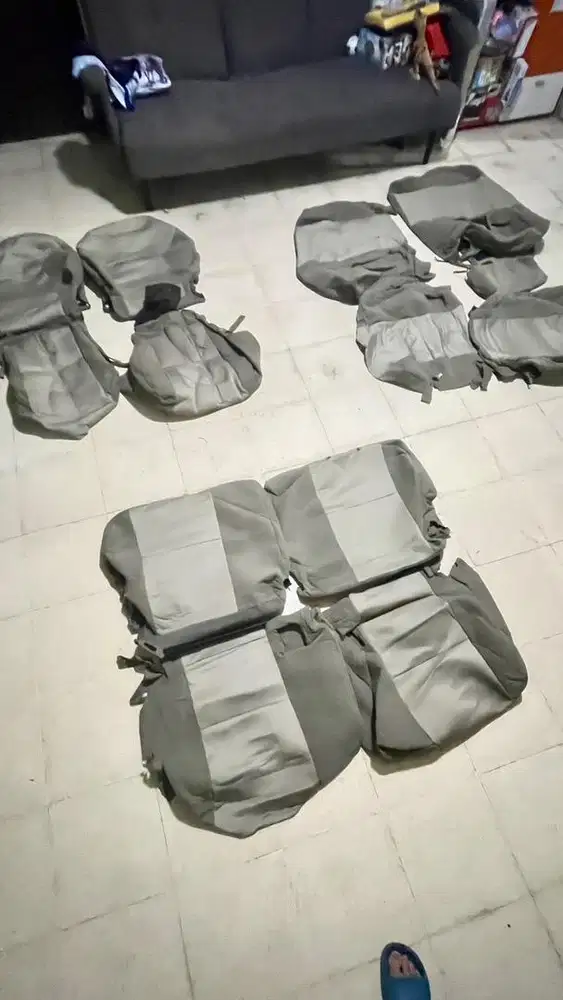 Jok Kain original Innova V tahun 2012