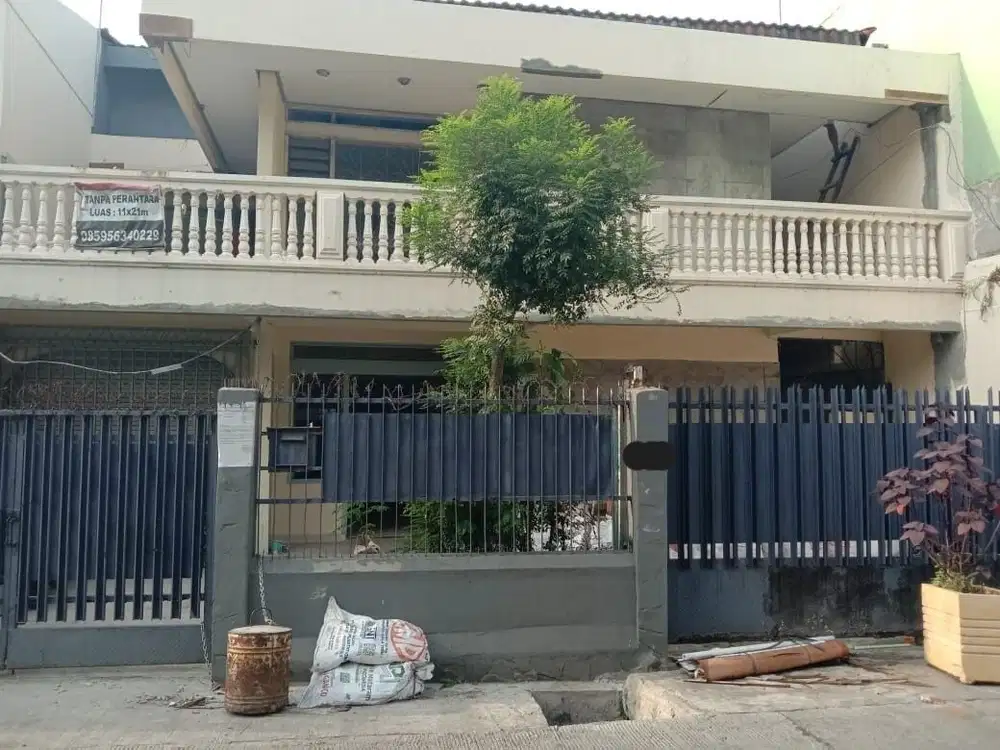 Rumah di Jl Laksana Pasar Baru Cocok Untuk Usaha atau Kostan