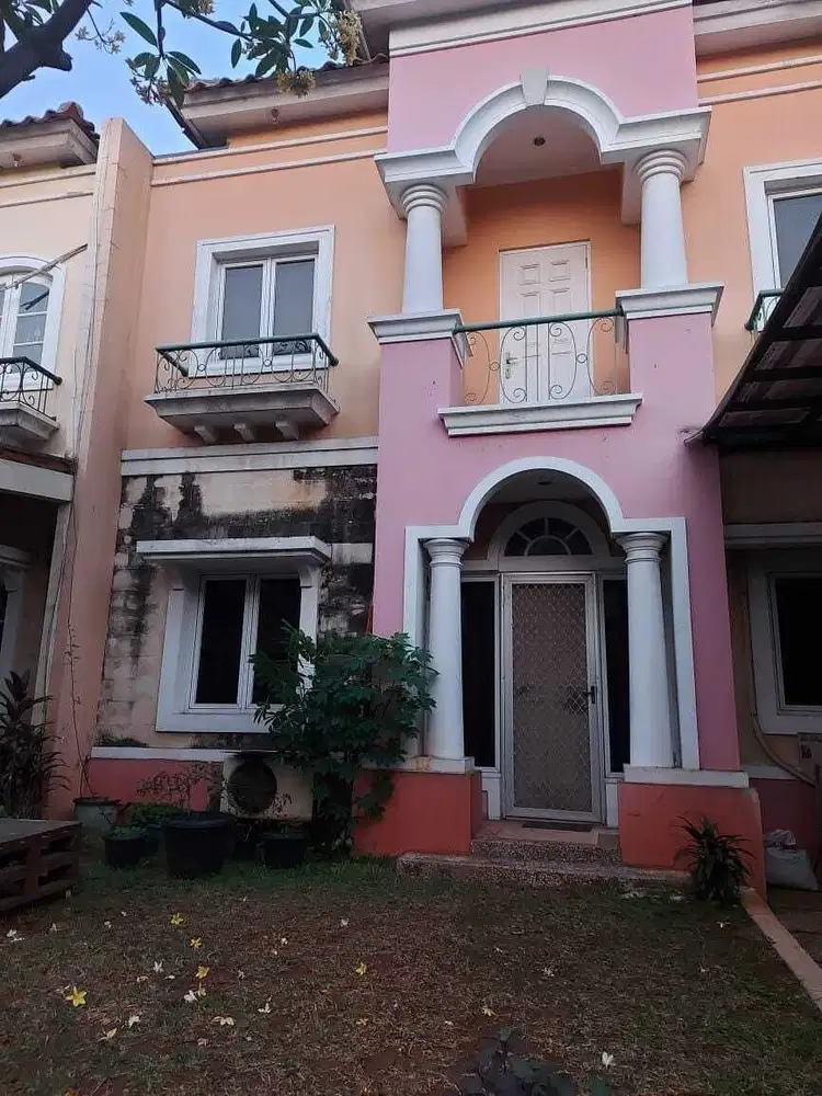 Rumah 2 Lantai di Raffles Hills Cibubur