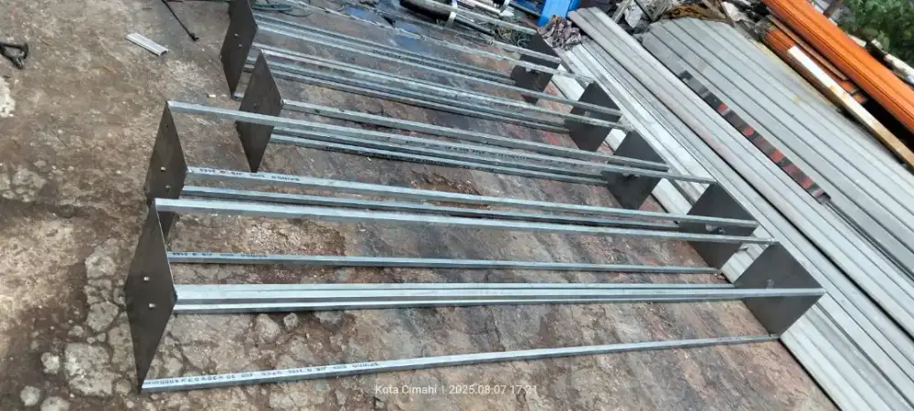 Tukang folding gate & rolling door,service folding gate & rolling door