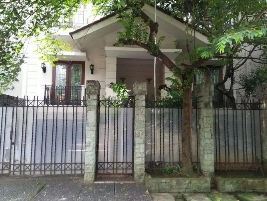 Rumah di Hang Lekir Kebayoran Baru Siap Huni