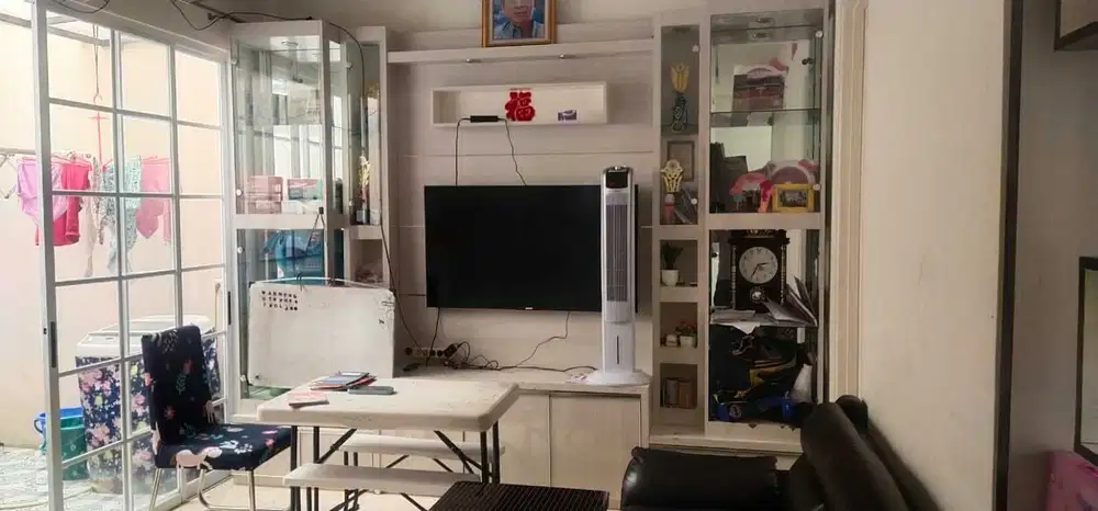 Rumah di Paris Residence Kampung Utan Ciputat Timur