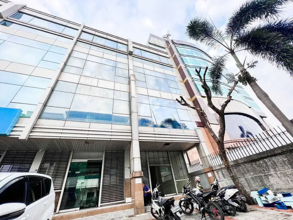 Ruko 4 Lantai di Puri Kencana Kembangan Jakarta Barat