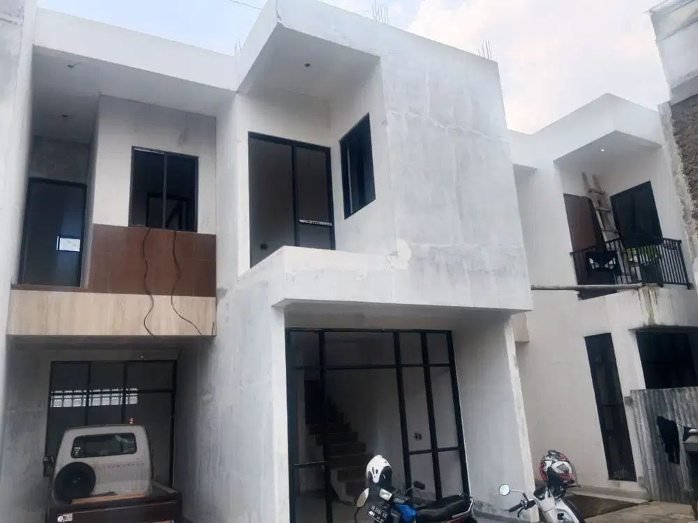 Rumah Dijual Baru 2 lt di Cihanjuang dkt Pemkot Cimahi Polban Gegerkalong