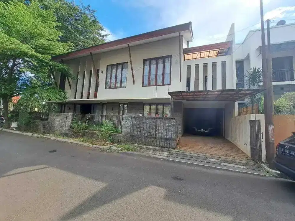 Rumah 2 Lantai Nyaman dan Asri Puri Bintaro Tangerang Selatan