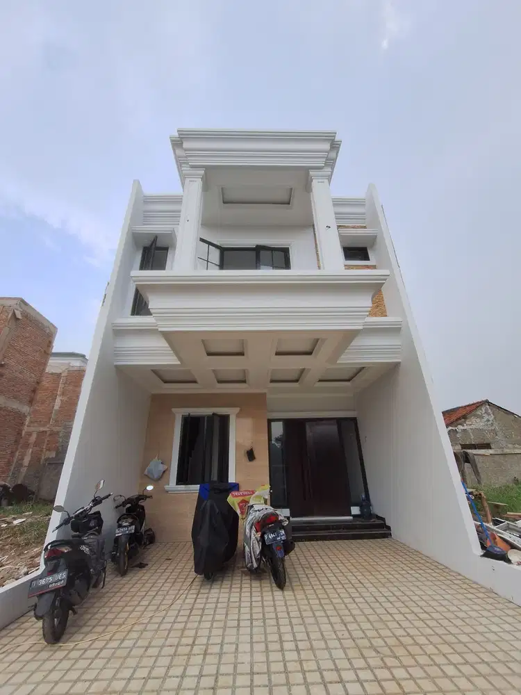 RUMAH MEWAH DAN MEGAH. BANGUNAN FULL BATA MERAH. DP 0%. FREE BIAYA2. BONUS SUKA2