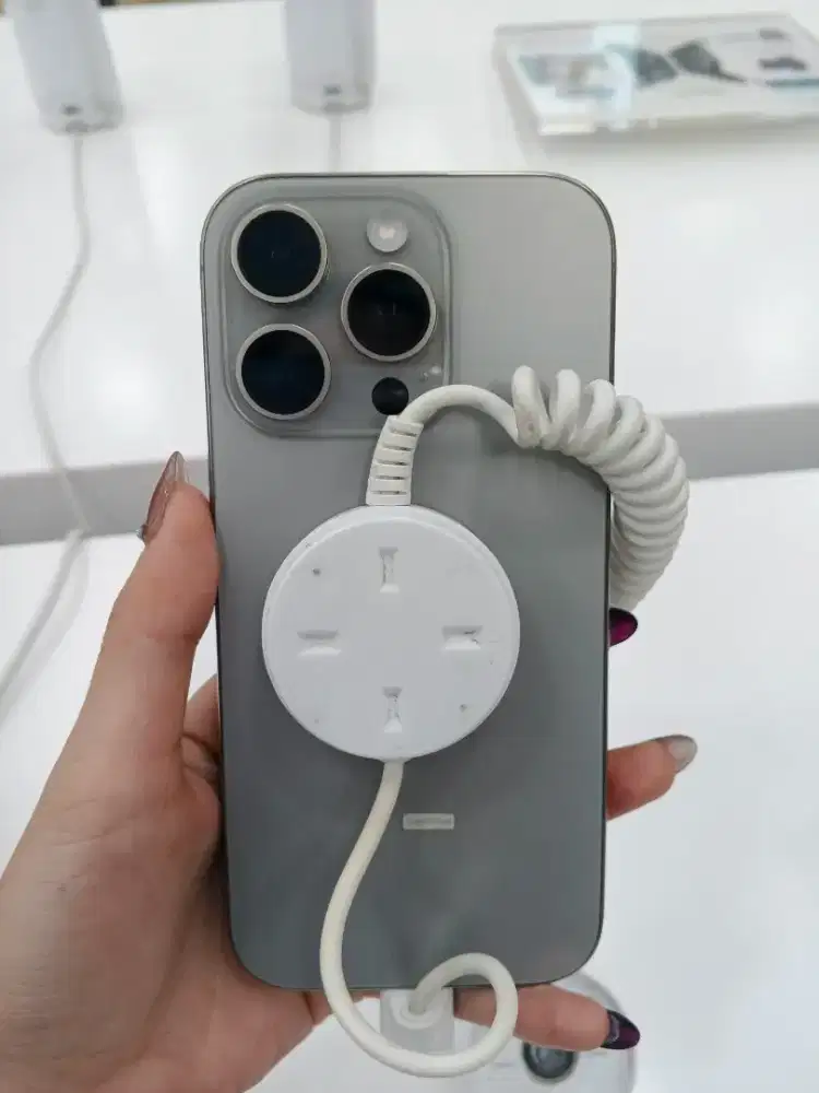 CICILAN IPHONE 16 PRO 0%