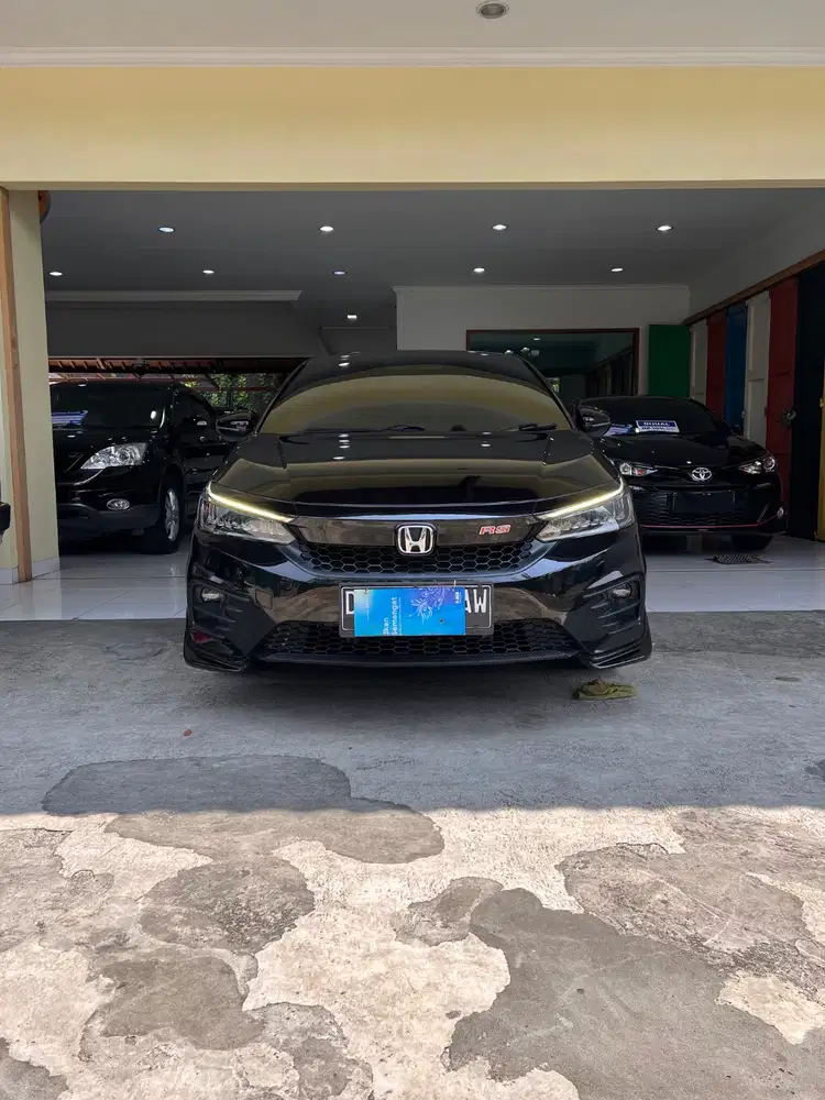 HONDA CITY HATCHBACK RS (like new)