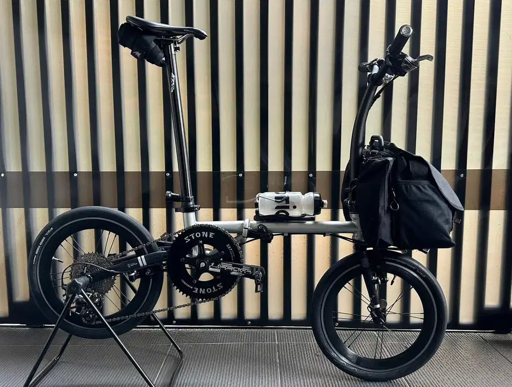 Fnhon Gust + Helm Specialized Align II Mips